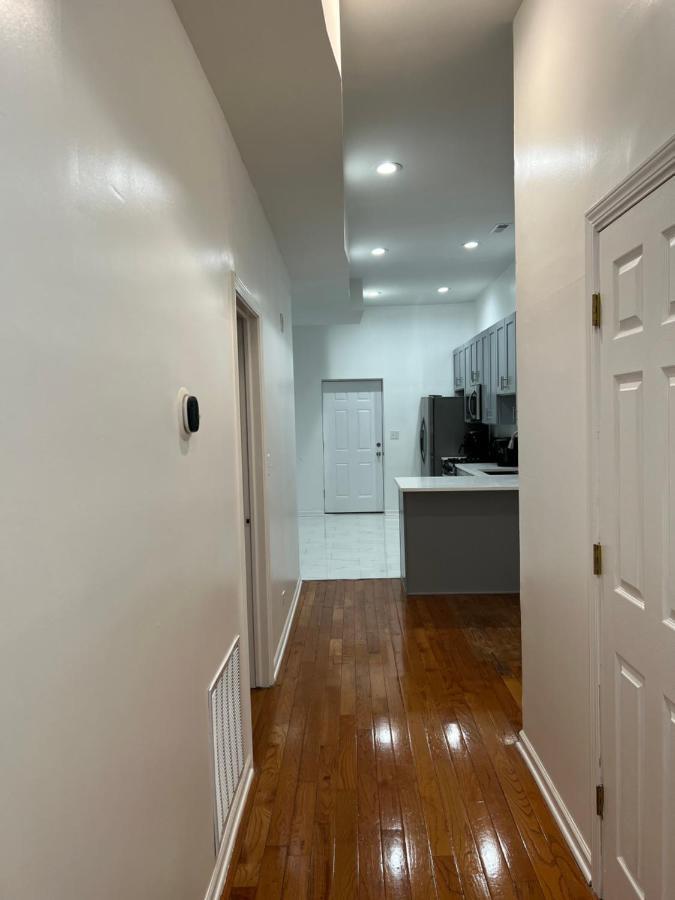 Adorable 2 Bedroom Apartment With Free Street Parking Chicago Zewnętrze zdjęcie