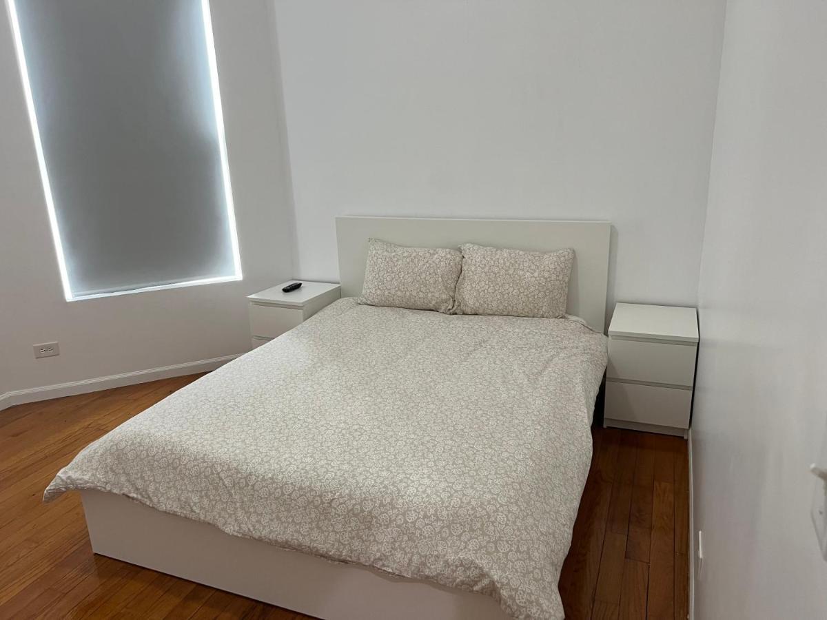 Adorable 2 Bedroom Apartment With Free Street Parking Chicago Zewnętrze zdjęcie